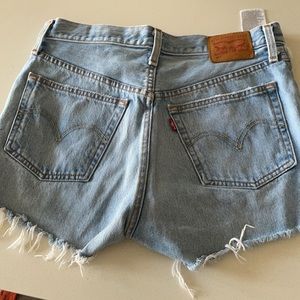 Levi’s cutoff shorts